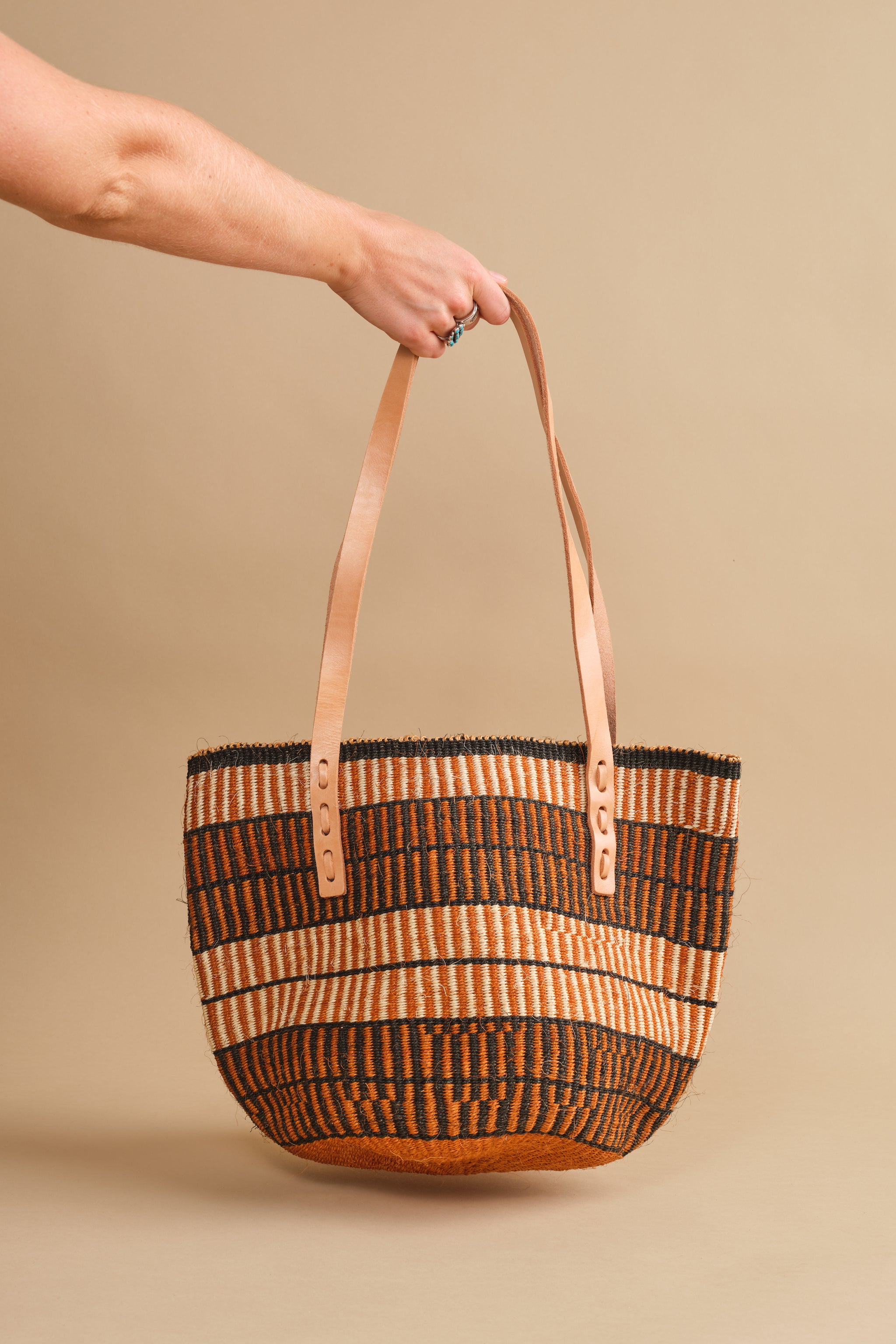 Brown Handwoven Sisal bag | popular Shoulder Bag | African bag | Sisal Basket