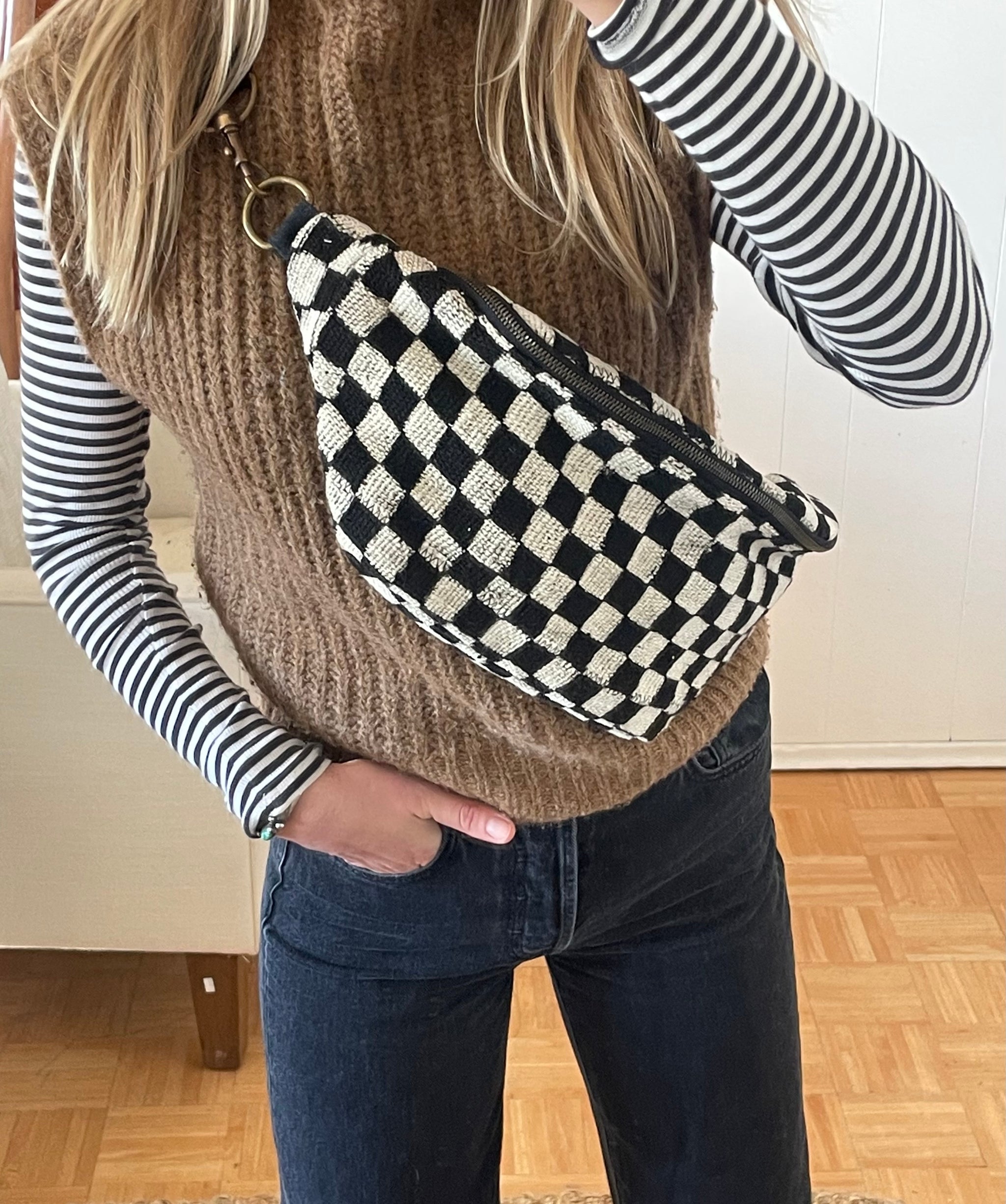 Popular White checkered Fanny Pack!